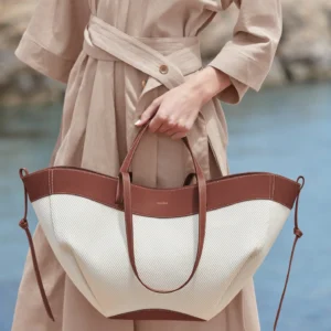 Alternative view of Cyme Edition Cognac Canvas