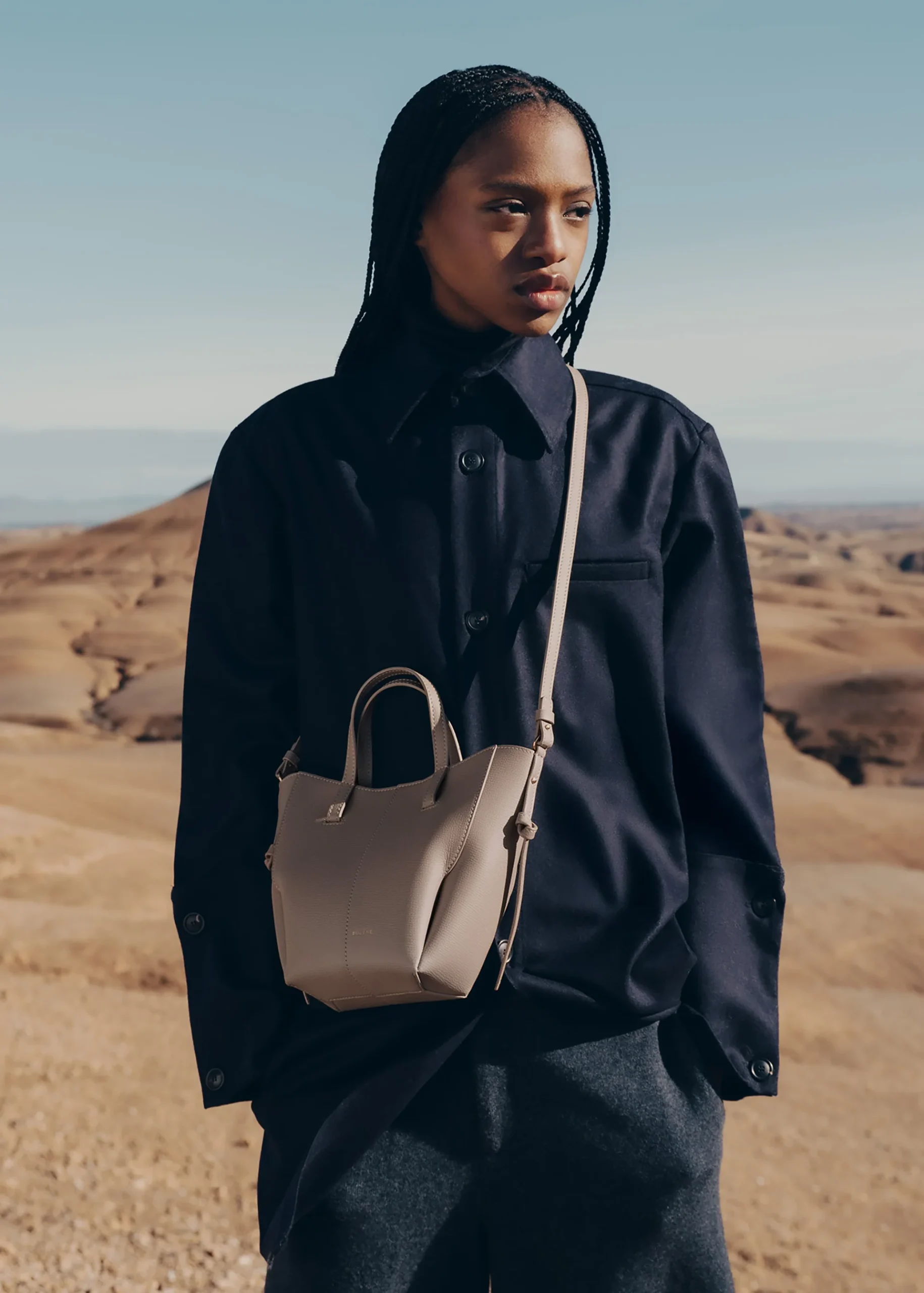 Cyme Tote Nano Edition Textured Taupe - Image 2